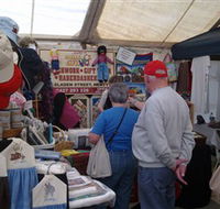 Judys Bazaar - Grafton Accommodation