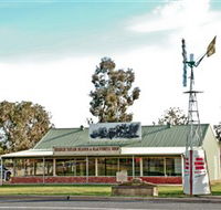 Headlie Taylor Header and Blacksmiths Shop - Grafton Accommodation