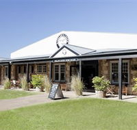 Saddlers Creek Wines - Grafton Accommodation
