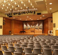 Wollongong Town Hall - Grafton Accommodation