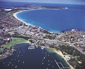Cronulla Beach - Grafton Accommodation 0