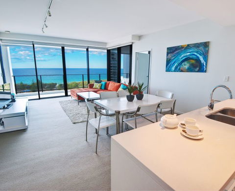 Ultra Broadbeach - Grafton Accommodation 2