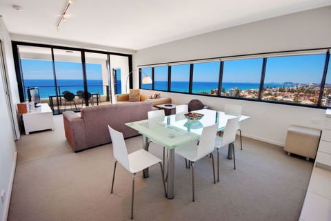 Ultra Broadbeach - Grafton Accommodation 12