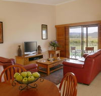 Nightingale Wines Luxury Villas - Grafton Accommodation