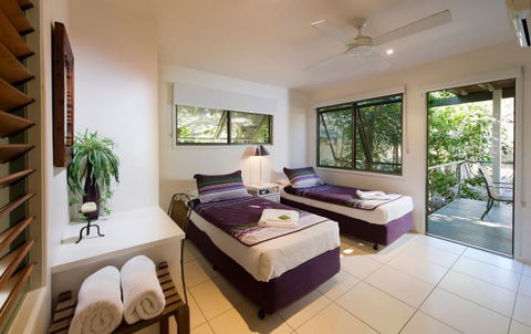 The Retreat Beach Houses - Grafton Accommodation 8