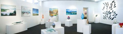 Framed–The Darwin Gallery - Grafton Accommodation 1