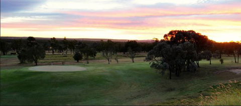 Moranbah Golf Club Inc. - Grafton Accommodation 3