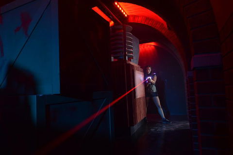 Lazer Tag At Game Over On The Gold Coast - Grafton Accommodation 1