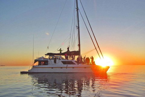 2-Night Whitsundays Sailing Adventure: Wings Sailing - Grafton Accommodation 0