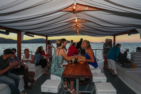 Sundowner Sunset Cruise Airlie Beach - Grafton Accommodation 0