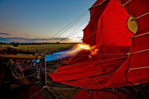 Early Morning Ballooning In Alice Springs - Grafton Accommodation 5