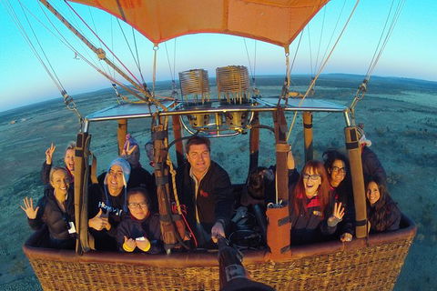 Early Morning Ballooning In Alice Springs - Grafton Accommodation 3