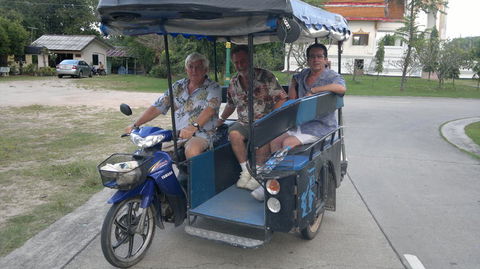 Airport Shuttle Transfer From Sydney City To Sydney Airport - Grafton Accommodation 4