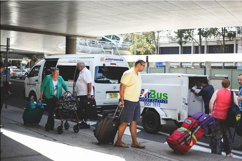 Airport Shuttle Transfer From Sydney City To Sydney Airport - Grafton Accommodation 7