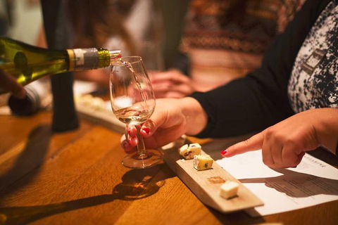 Hunter Valley Private Tour Including Wine, Chocolate, Cheese, Vodka, Gin Tasting - Grafton Accommodation 2