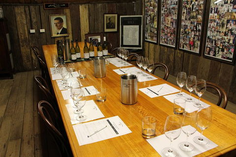 Hunter Valley Private Tour Including Wine, Chocolate, Cheese, Vodka, Gin Tasting - Grafton Accommodation 17