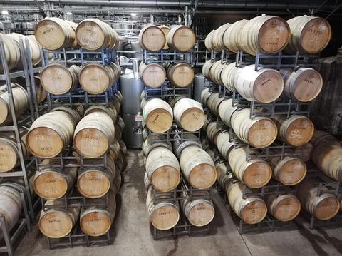 Hunter Valley Private Tour Including Wine, Chocolate, Cheese, Vodka, Gin Tasting - Grafton Accommodation 8
