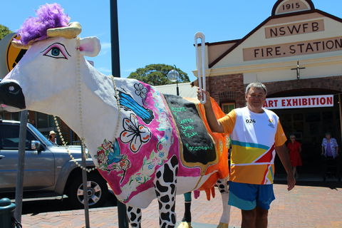 Daisy The Decorated Dairy Cow - Grafton Accommodation 0