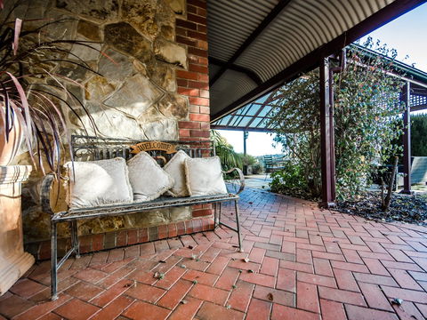 Hahndorf Creek Wellness Spa - Grafton Accommodation 2