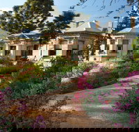 Buda Historic Home  Garden - Grafton Accommodation