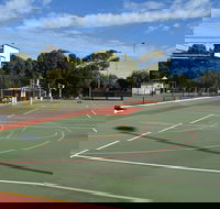 Cleve Sporting Facilities - Grafton Accommodation