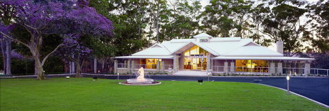 Ken Duncan Gallery - Grafton Accommodation 0