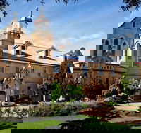 Abbey of the Roses - Grafton Accommodation