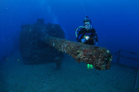 HMAS Brisbane Dive Site - Grafton Accommodation 1