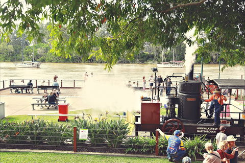 Mary Ann Steam Engine - Grafton Accommodation 2