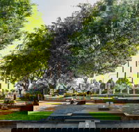 Sculpture Garden Campbelltown - Grafton Accommodation