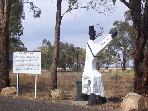 The Henty Man - Grafton Accommodation 1