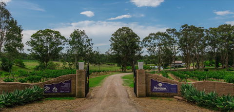 Moorebank Vineyard - Grafton Accommodation 0