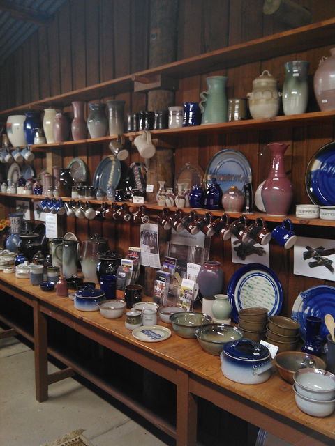 El Dorado Pottery - Grafton Accommodation 0