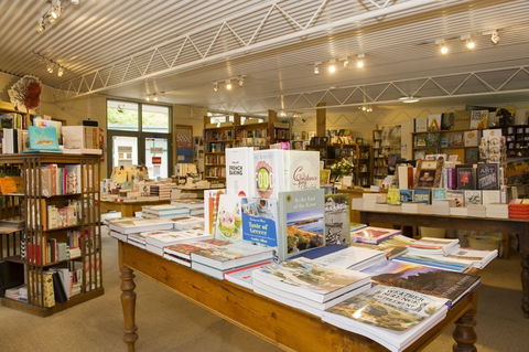 Matilda Bookshop - Grafton Accommodation 2