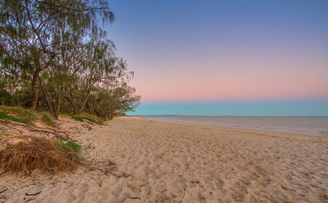 Red Beach - Grafton Accommodation 2