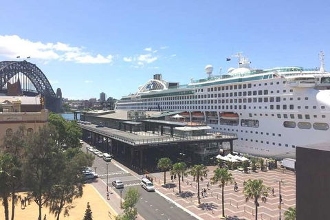 Shuttle Transfer From Sydney Airport To Cruise Ship Terminal At Circular Quay - Grafton Accommodation 3