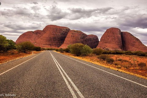 5-Hour Kata Tjuta Sunrise Tour From Ayers Rock With Breakfast - Grafton Accommodation 4
