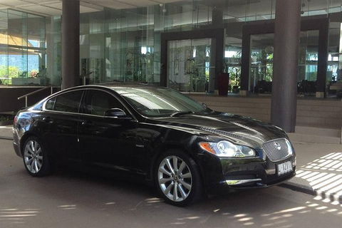 Jaguar Limousine Transfer Cairns Airport To City Or Return - Grafton Accommodation 5