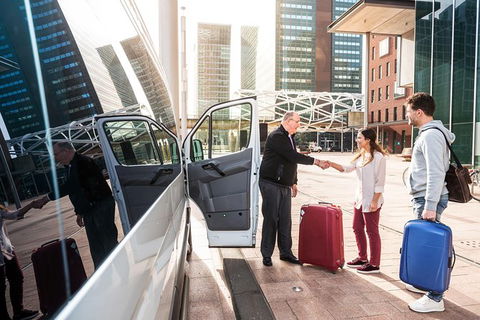 Cairns Airport (CNS) Arrival Transfer (CNS Airport To Cairns Hotels Or Address) - Grafton Accommodation 9