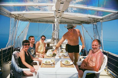 Great Barrier Reef Luxury Expedition Cruise Cabin Booking 7 Days 6 Night - Grafton Accommodation 2