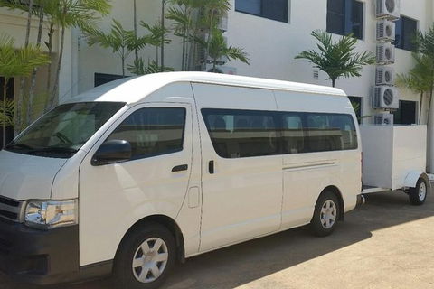 Safe Private Transfer From Cairns To Port Douglas For Up To 13 People - Grafton Accommodation 2