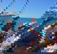 Great Barrier Reef Private Expedition Cruise min 4 day max 8 guests - Grafton Accommodation