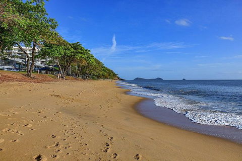 Airport Transfer - Palm Cove, Kewarra Beach & Trinity Beach To Cairns Airport - Grafton Accommodation 7