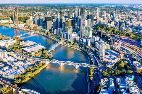 Brisbane Airport Transfers : Brisbane Airport BNE To Brisbane In Luxury Van - Grafton Accommodation 2