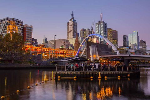 Melbourne Airport Transfers: Melbourne To Melbourne Airport MEL In Luxury Car - Grafton Accommodation 6