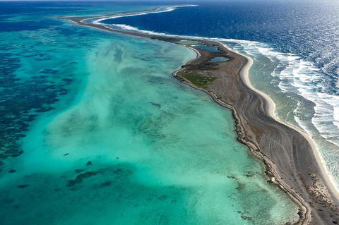 Shipwreck Special Full Day Tour Of The Abrolhos Islands - Grafton Accommodation 0