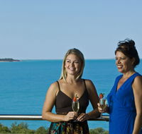 Roebuck Bay - Grafton Accommodation