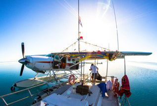 Air Whitsunday Seaplanes - Grafton Accommodation 1