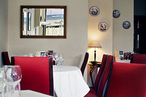 Le Petit Bourgeois - Grafton Accommodation 0