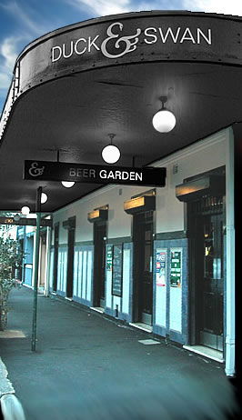 Duck & Swan Hotel - Grafton Accommodation 0
